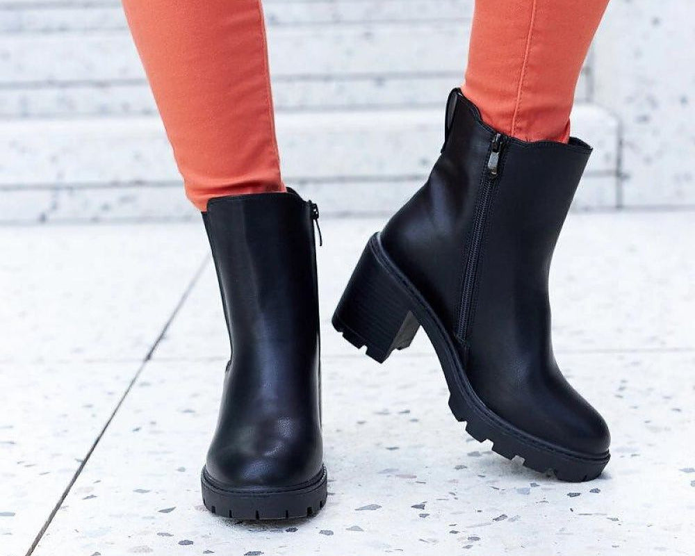 Stiefeletten mit Absatz model 204766 Solea