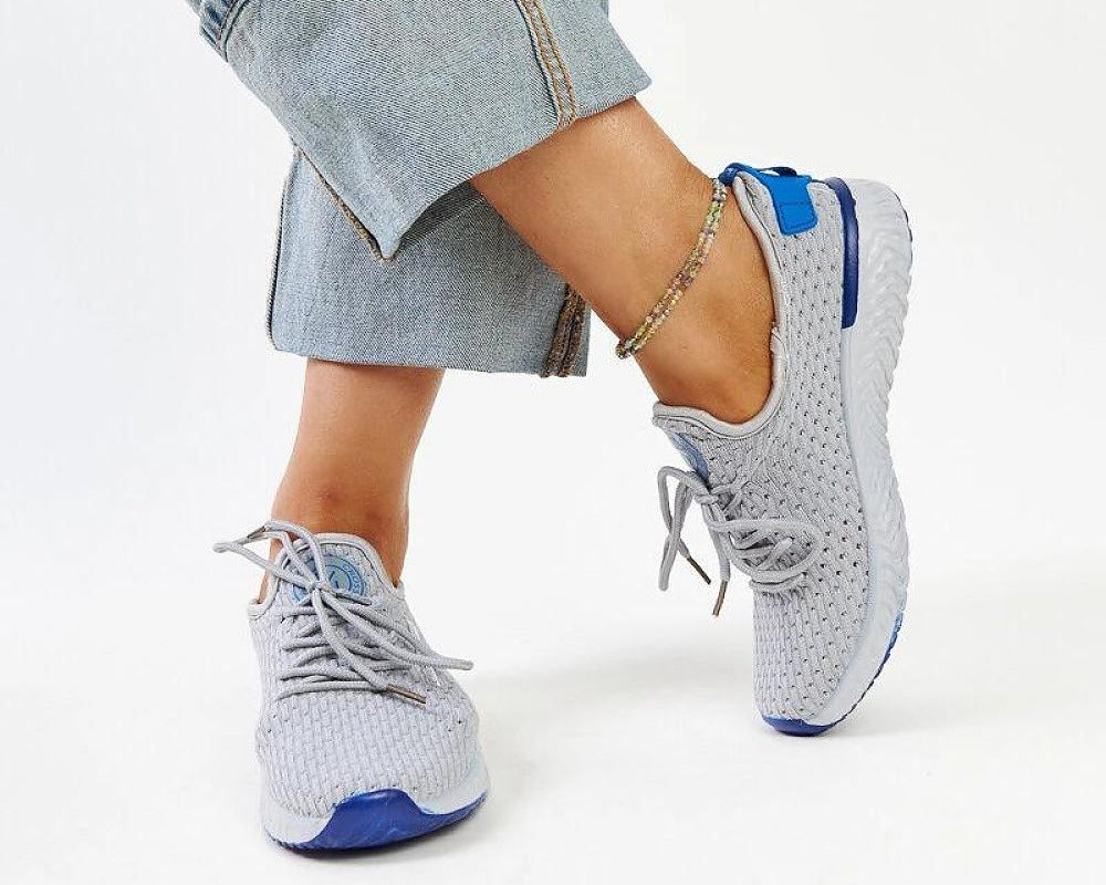 Sneakers model 207348 Solea