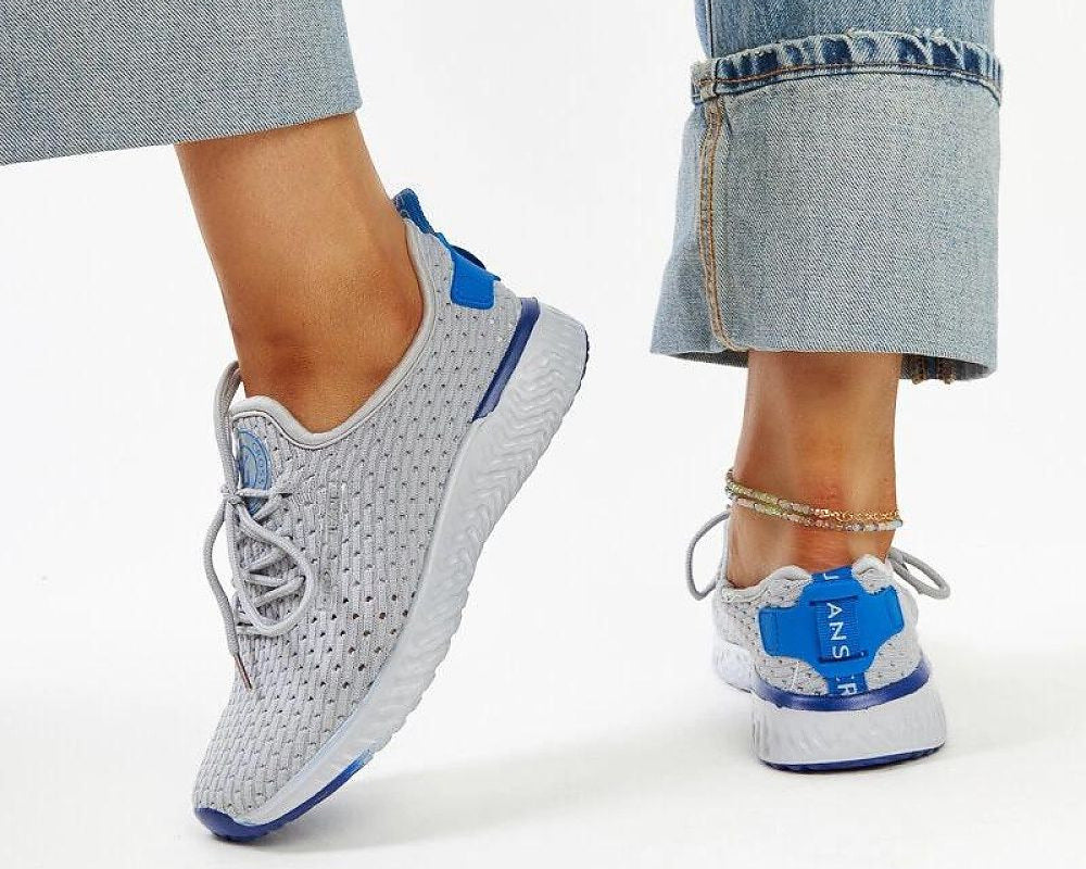 Sneakers model 207348 Solea