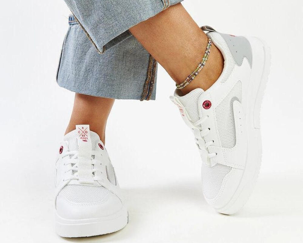 Sneakers model 207352 Solea