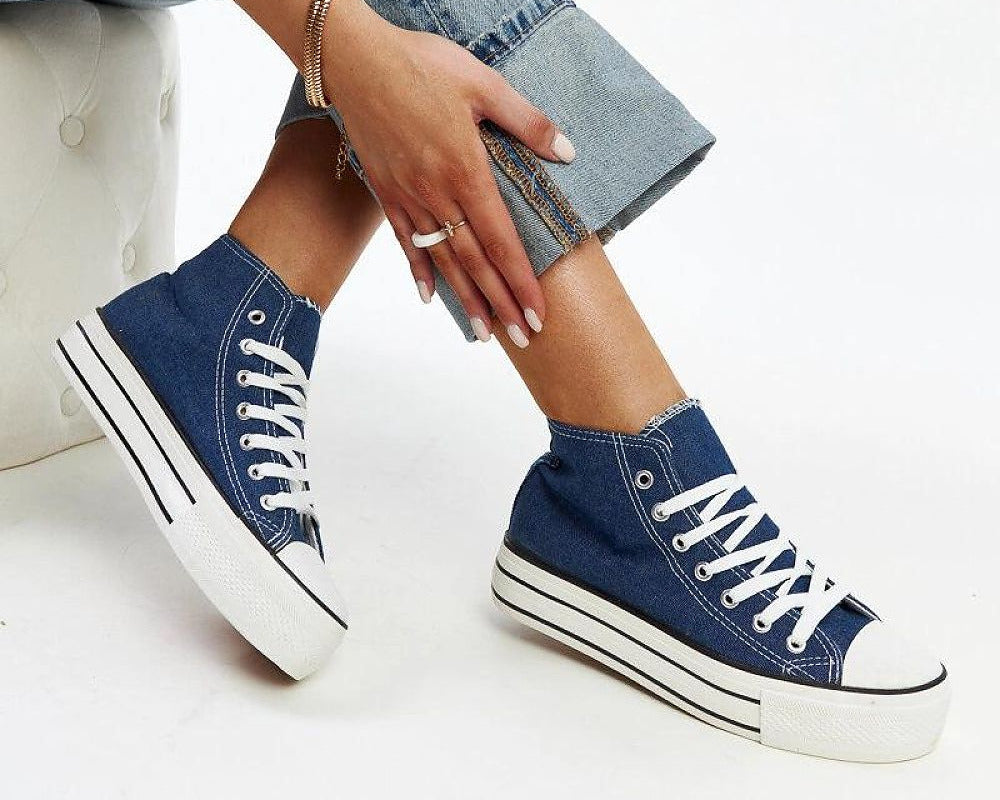 Sneakers model 207390 Solea