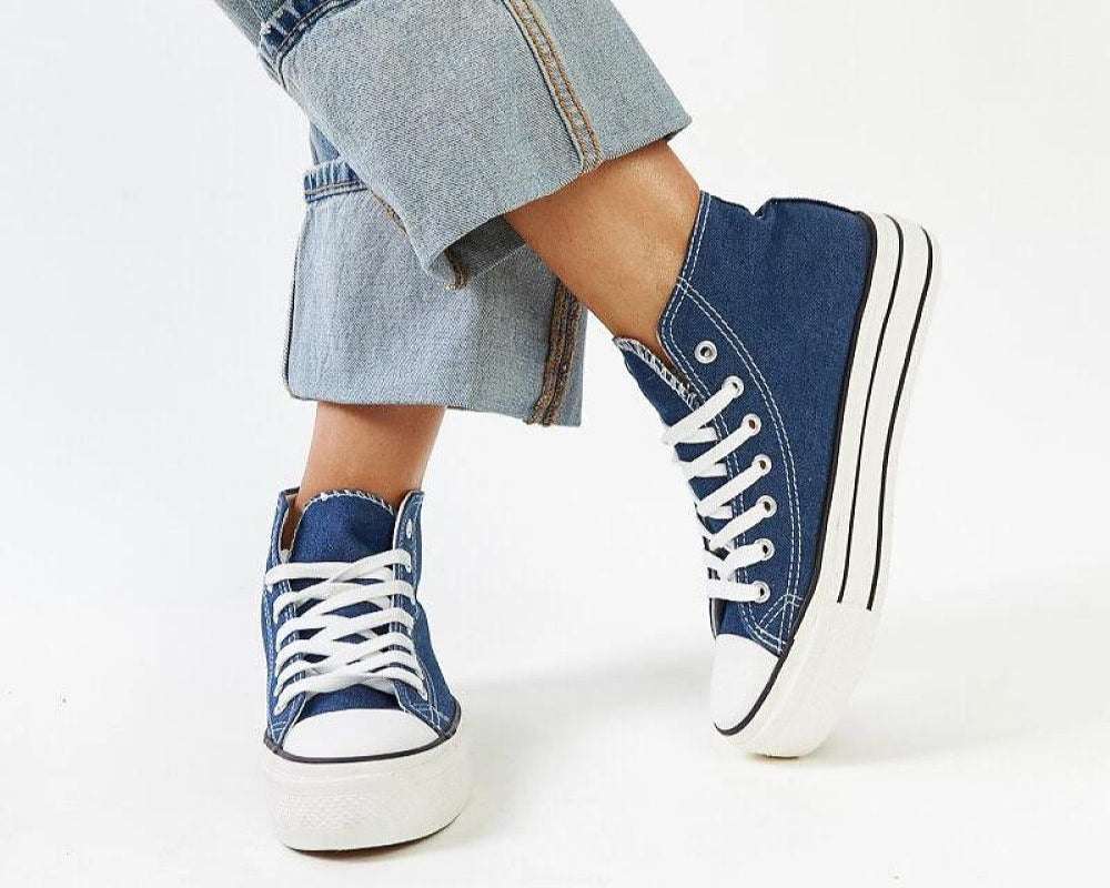 Sneakers model 207390 Solea