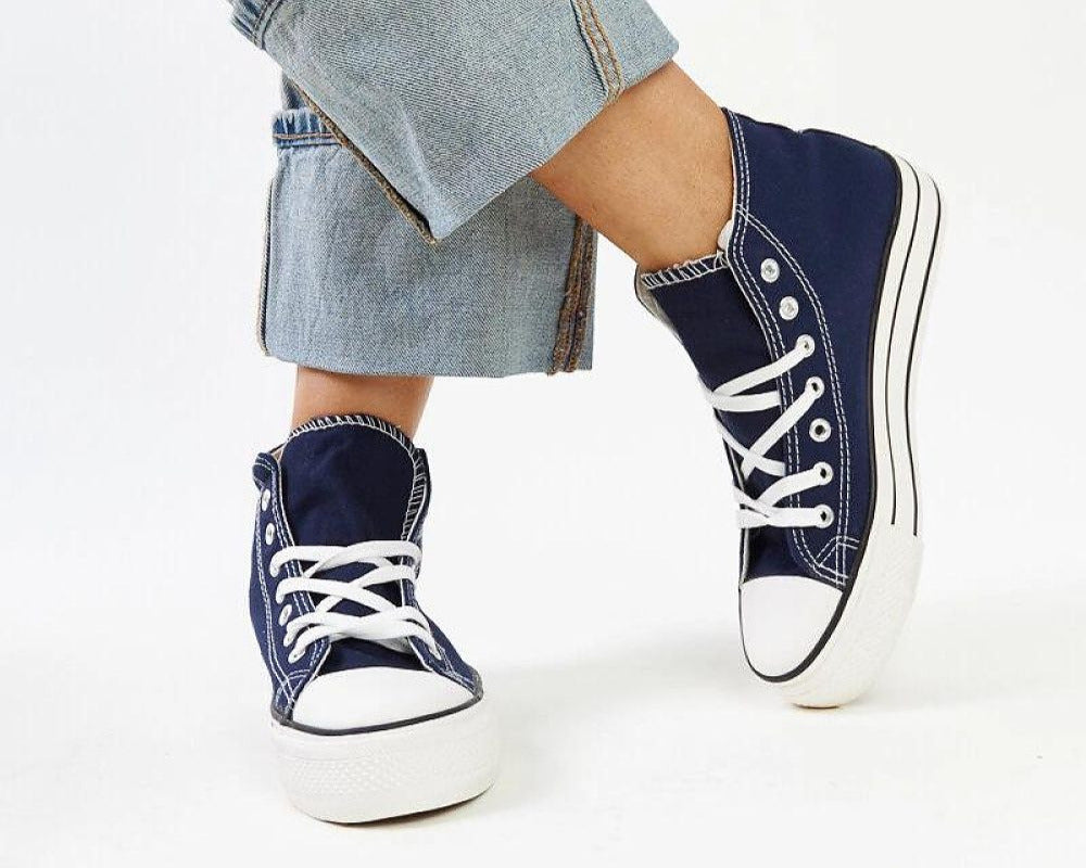 Sneakers model 207391 Solea