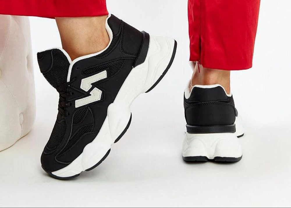 Sneakers model 207495 Solea