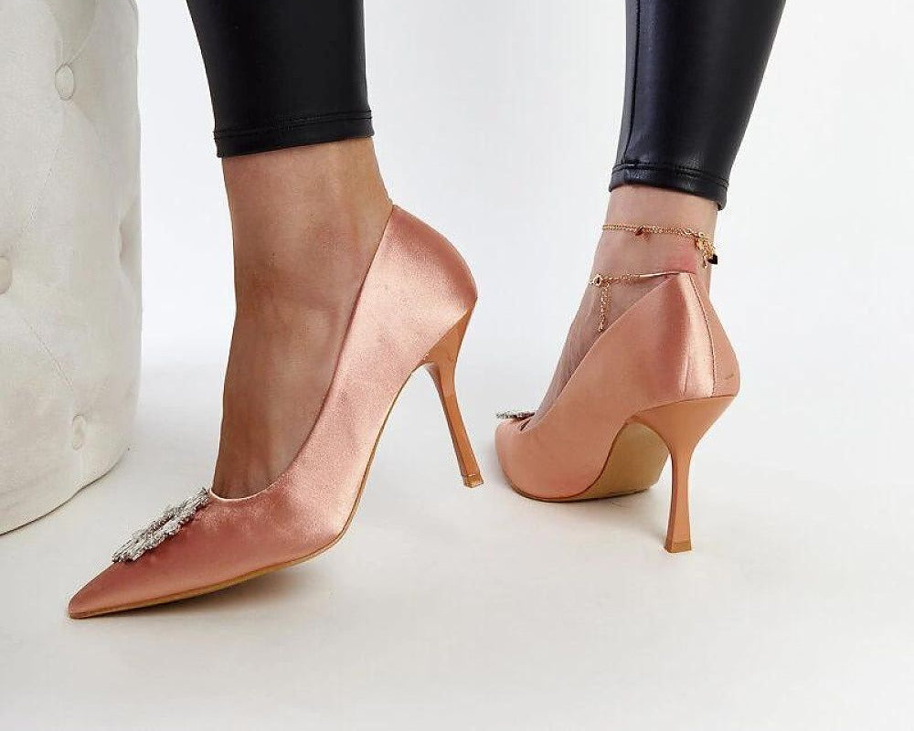 Pumps mit Pfennigabsätzen model 207515 Solea