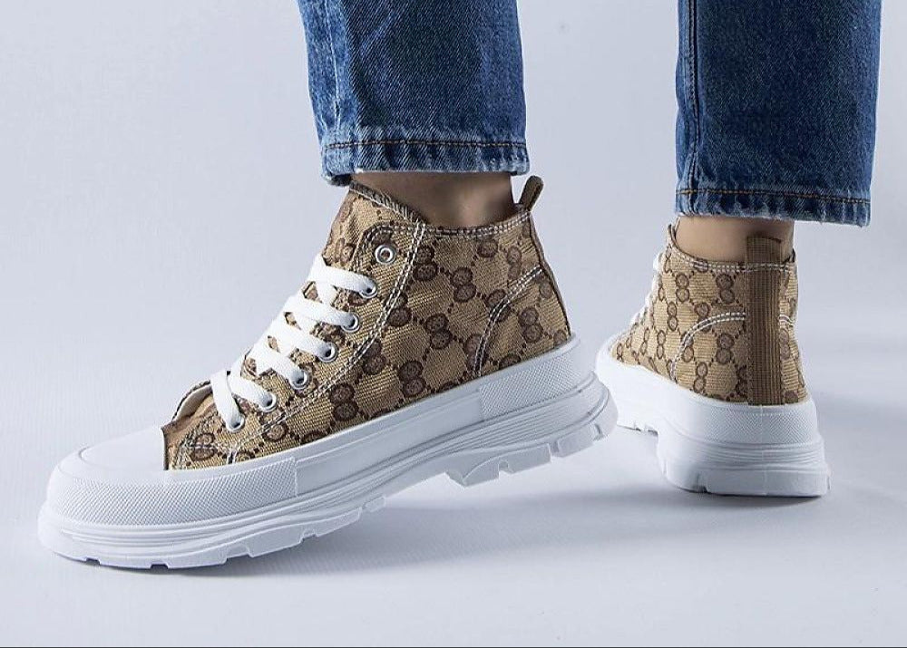 Sneakers model 207614 Solea