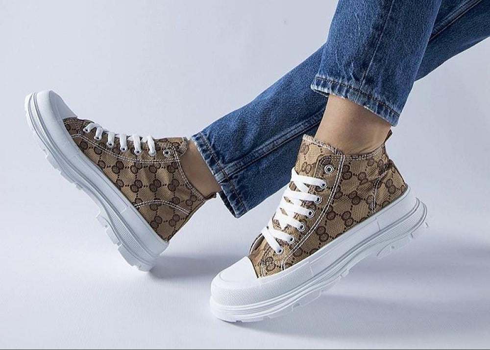 Sneakers model 207614 Solea