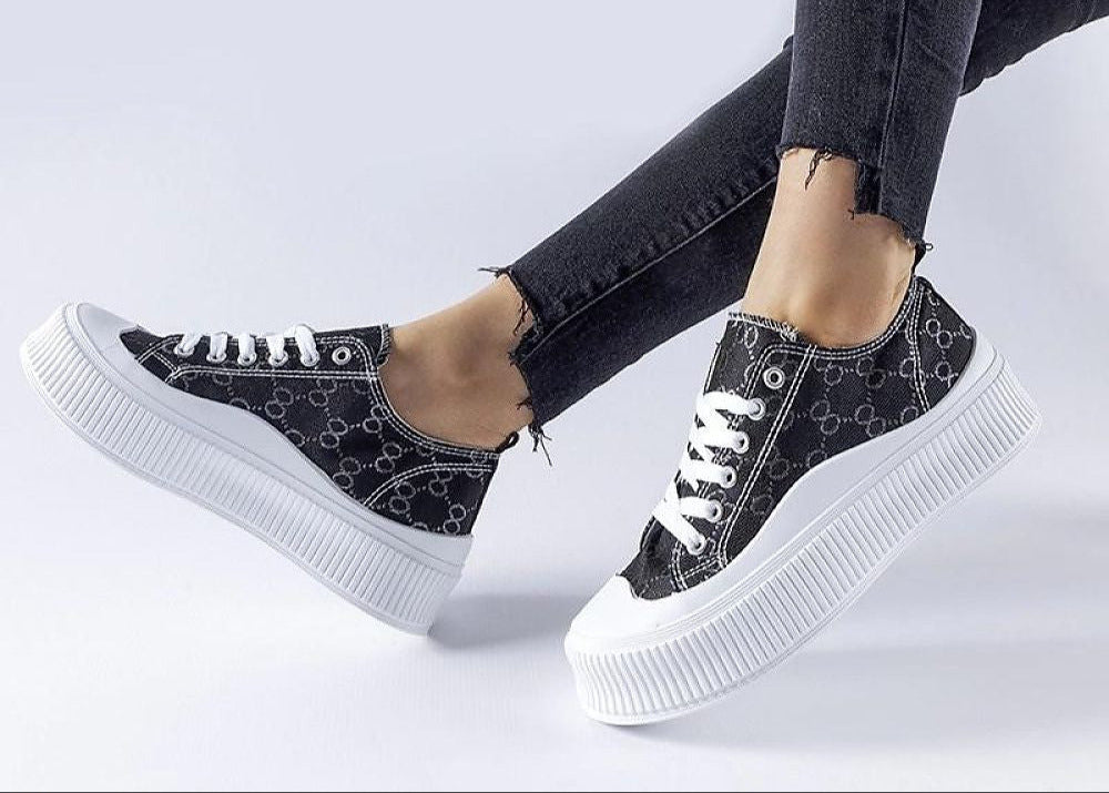 Sneakers model 207616 Solea