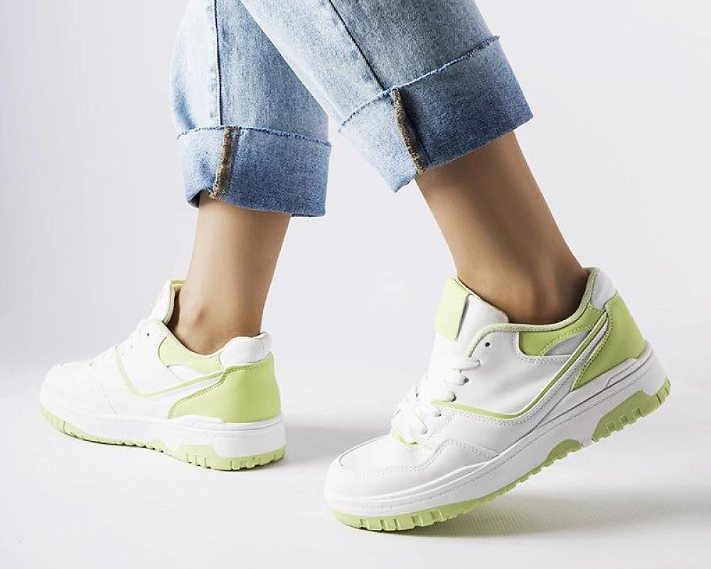 Sneakers model 207688 Solea