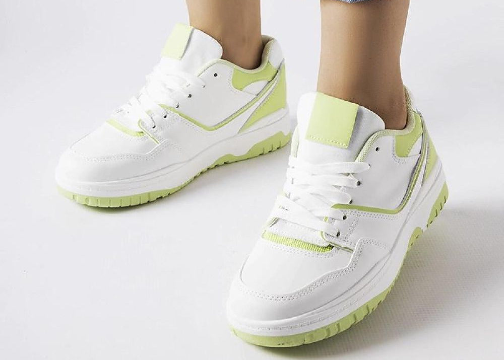 Sneakers model 207688 Solea
