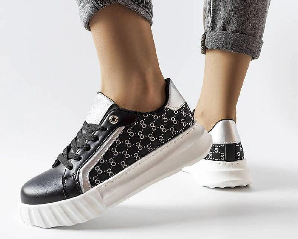 Sneakers model 207783 Solea