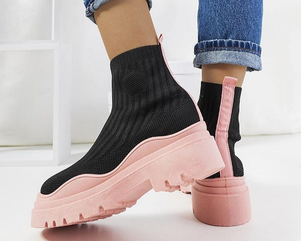 Sneakers model 207839 Solea