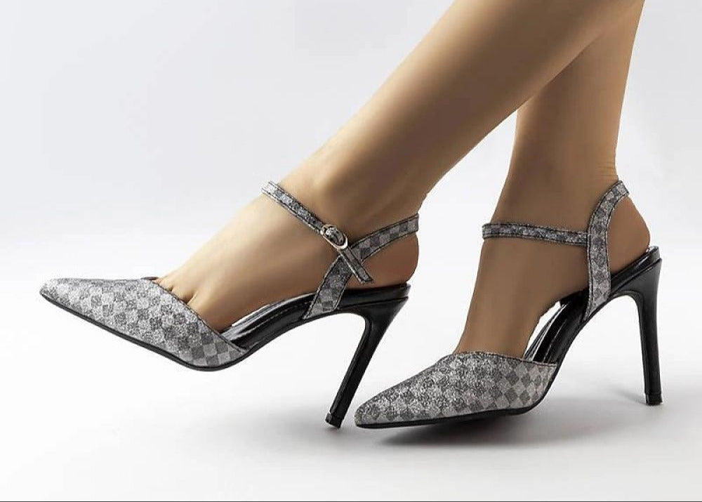 Pumps mit Pfennigabsätzen model 207848 Solea