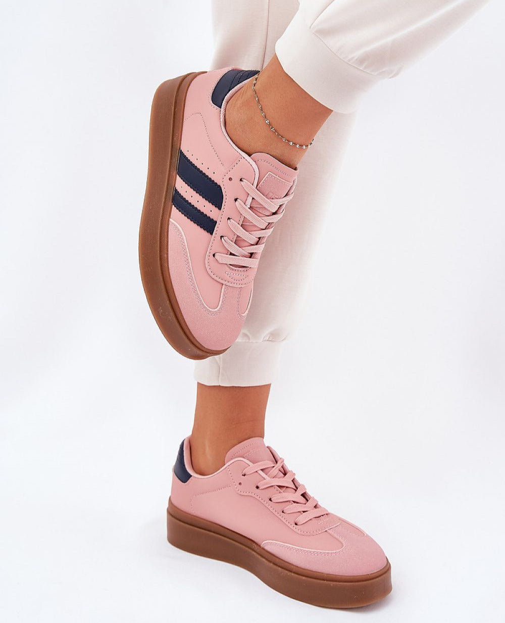Sportschuhe model 211009 Step in style