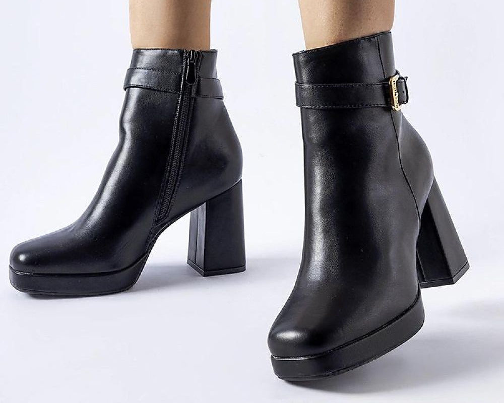  Stiefeletten mit Absatz model 204725 Solea 
