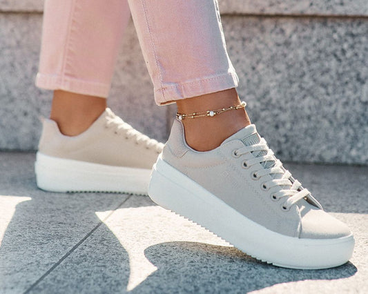  Sneakers model 212726 Step in style 